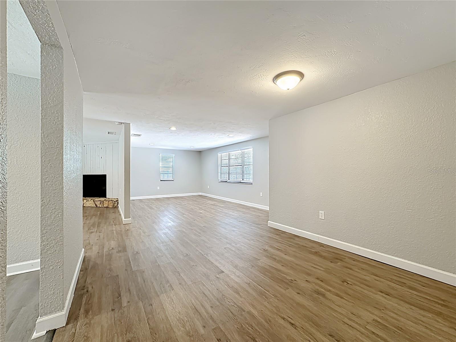 2144 OAK TER, SARASOTA, FL, 34231