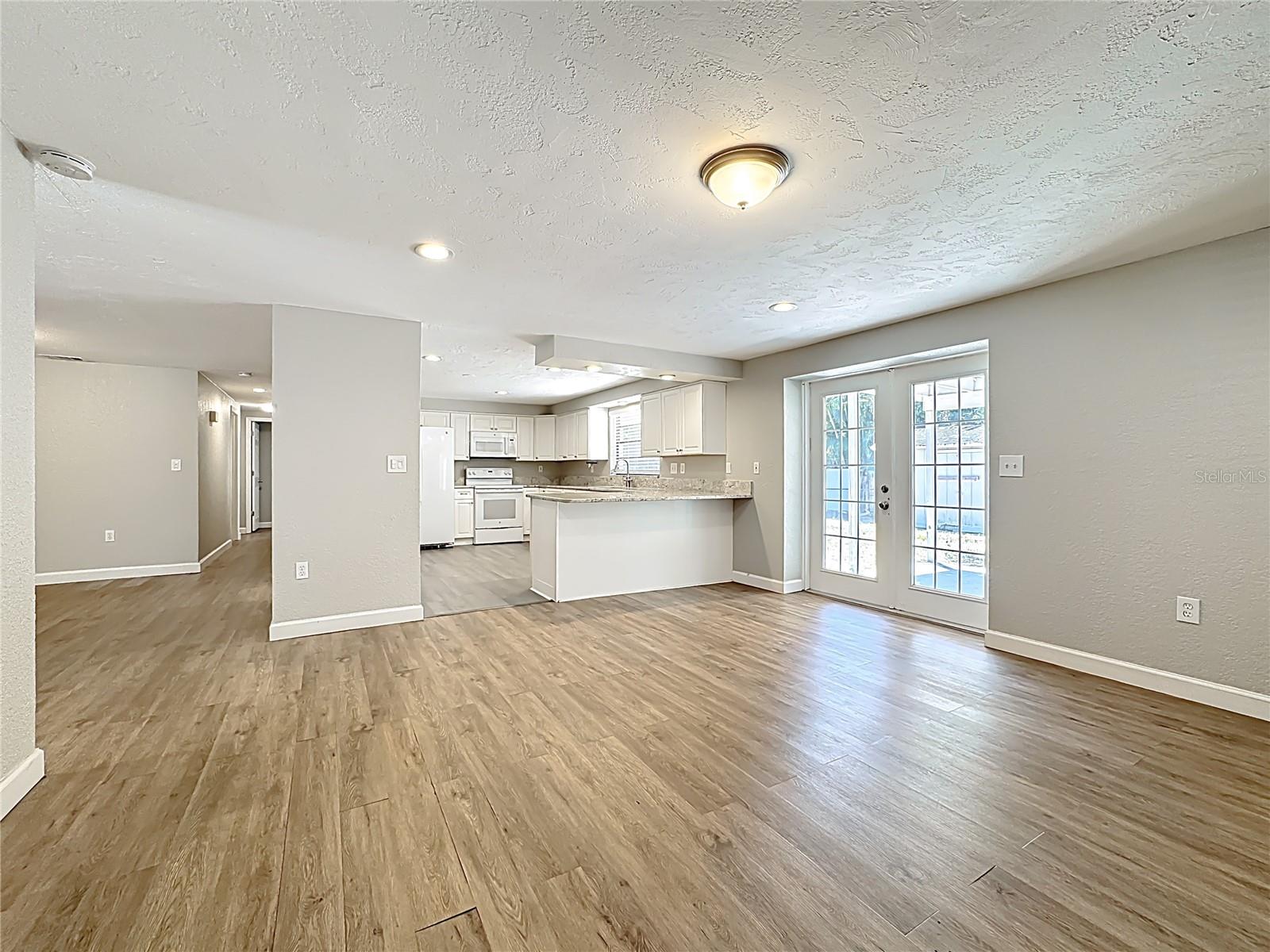 2144 OAK TER, SARASOTA, FL, 34231