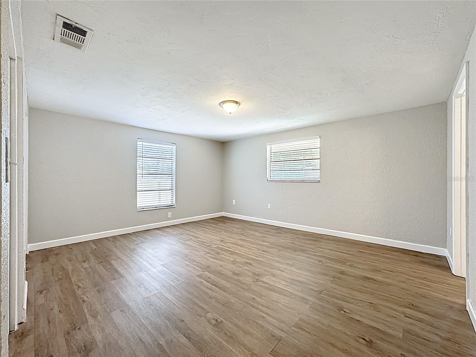 2144 OAK TER, SARASOTA, FL, 34231