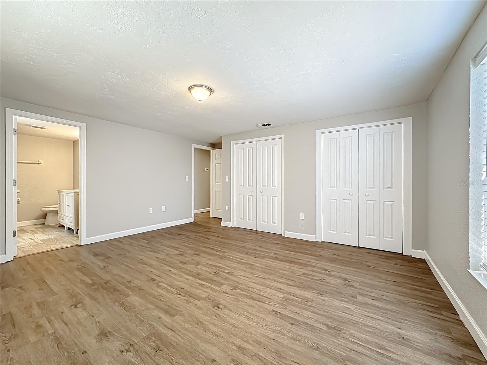 2144 OAK TER, SARASOTA, FL, 34231