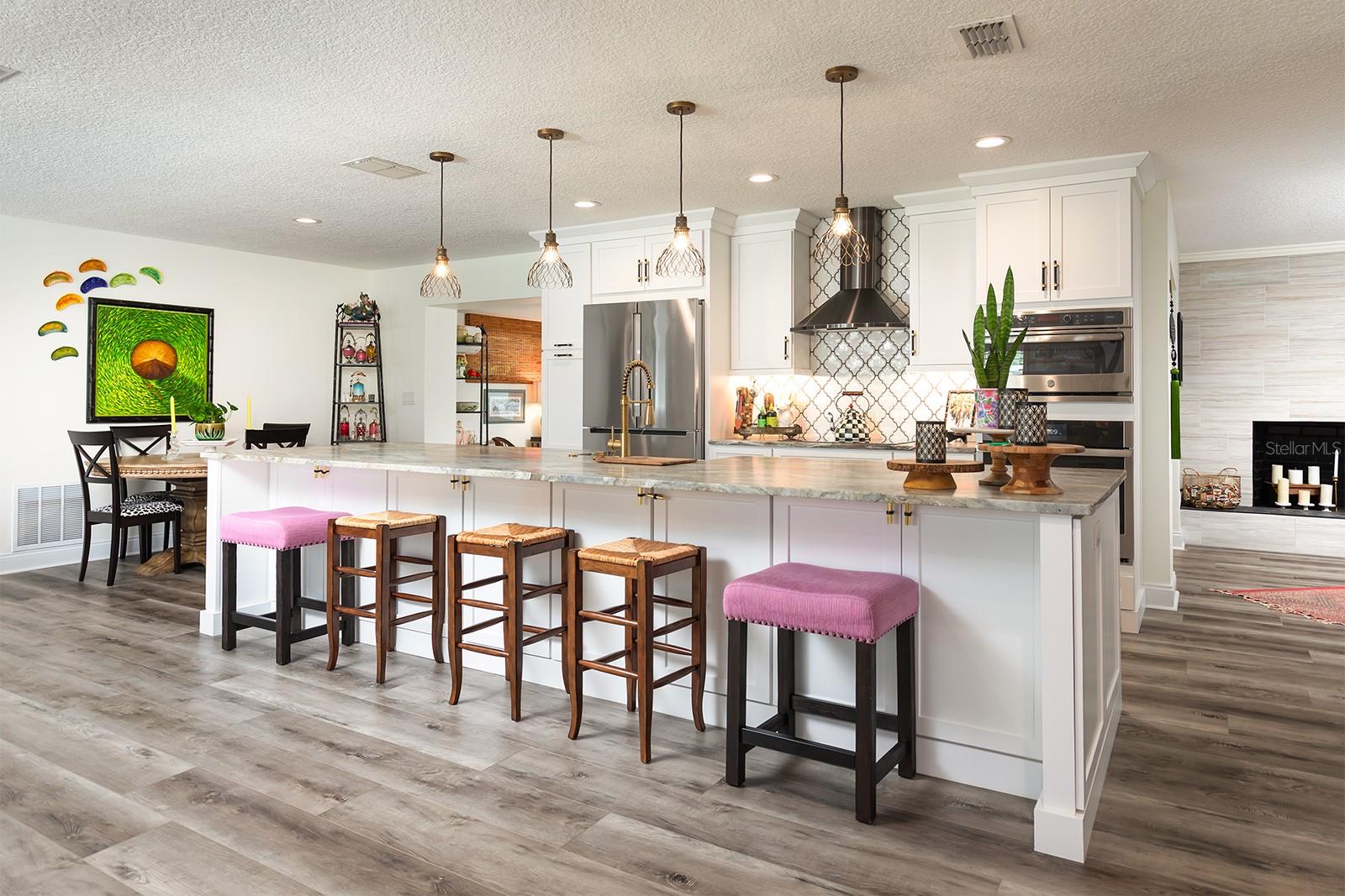 2415 EATON LN, ORLANDO, FL, 32804