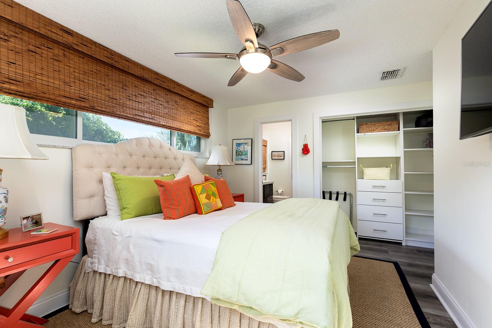 2415 EATON LN, ORLANDO, FL, 32804