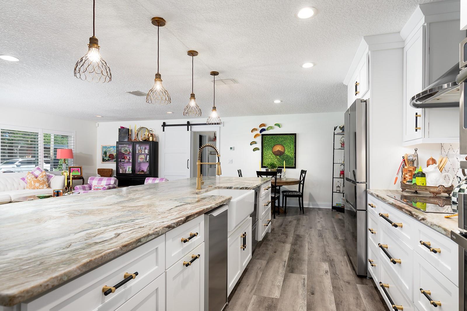 2415 EATON LN, ORLANDO, FL, 32804