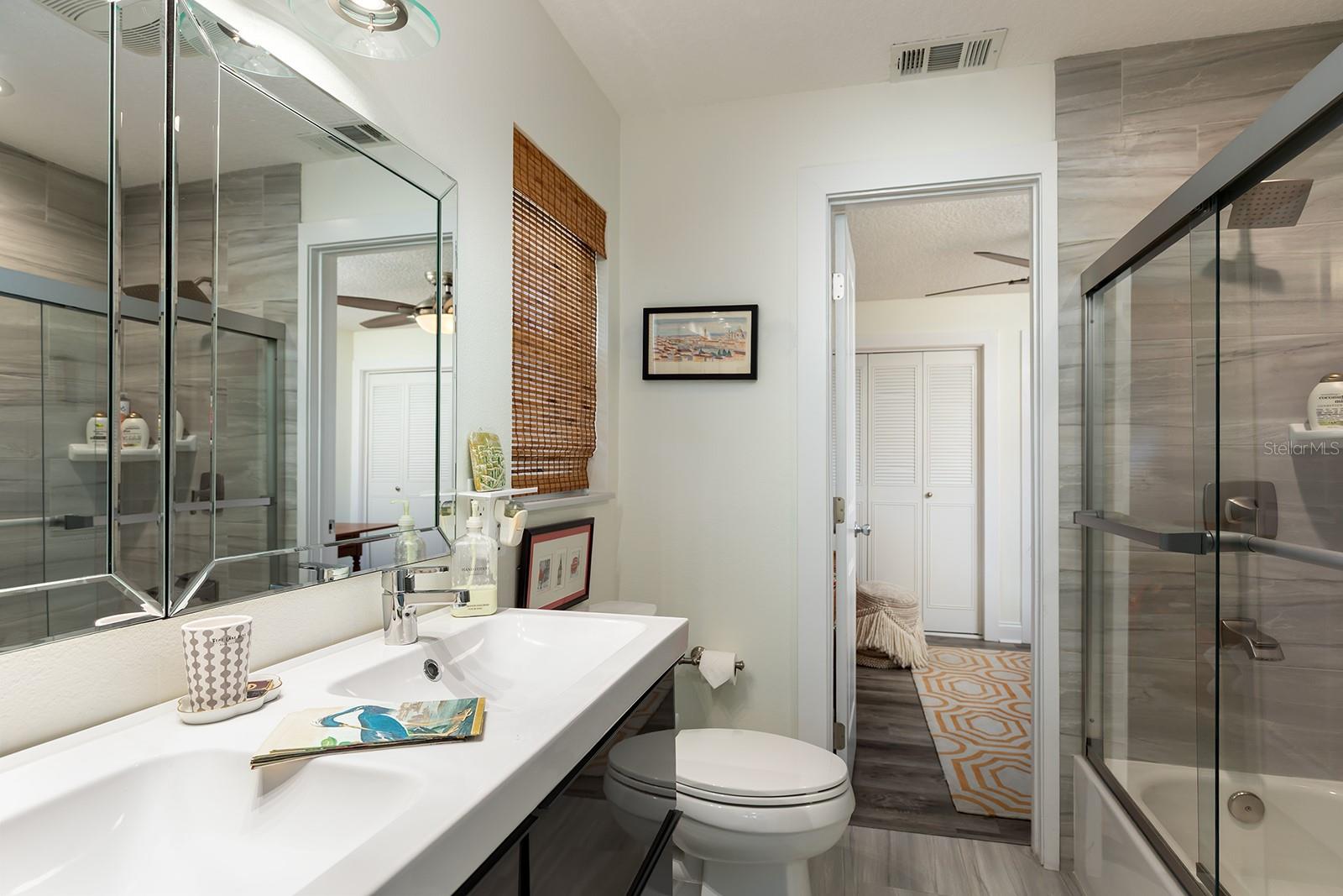 2415 EATON LN, ORLANDO, FL, 32804