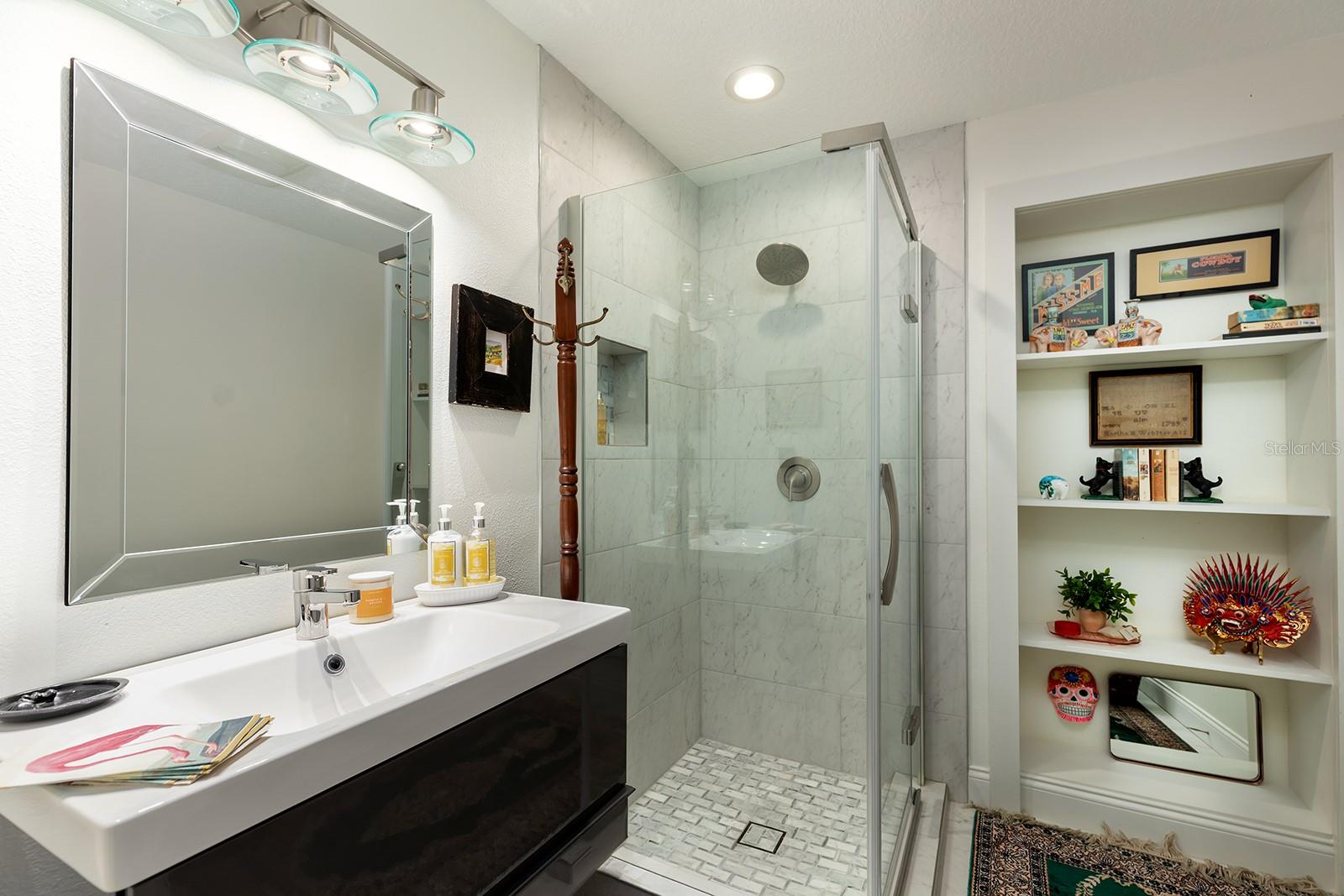 2415 EATON LN, ORLANDO, FL, 32804