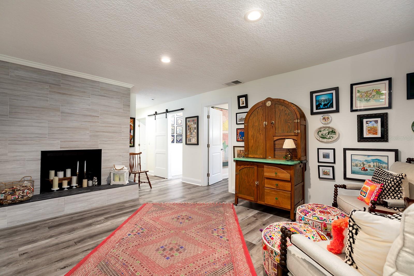 2415 EATON LN, ORLANDO, FL, 32804