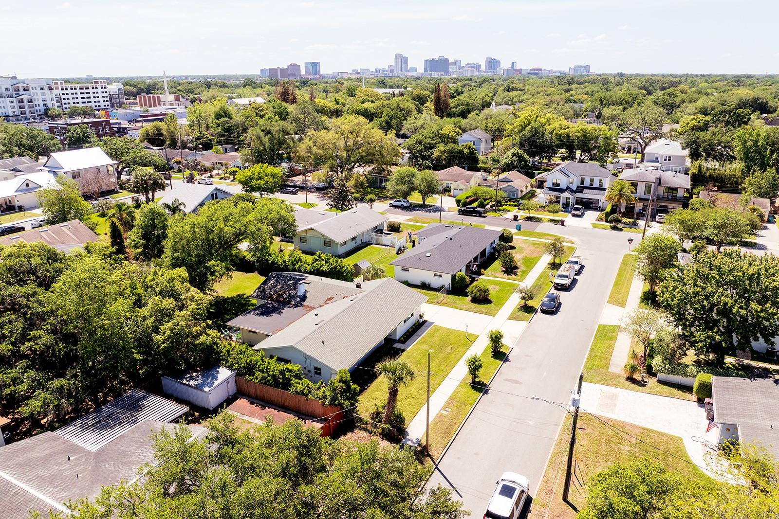 2415 EATON LN, ORLANDO, FL, 32804