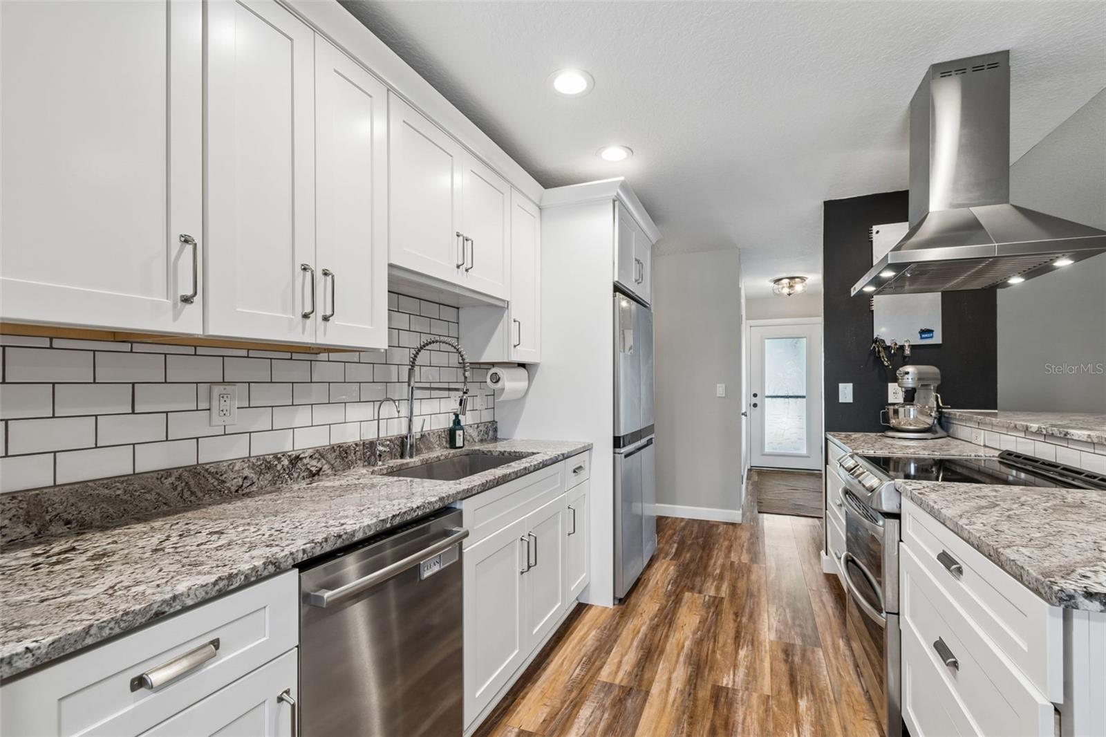 4111 N BAY HILLS BLVD, SAFETY HARBOR, FL, 34695
