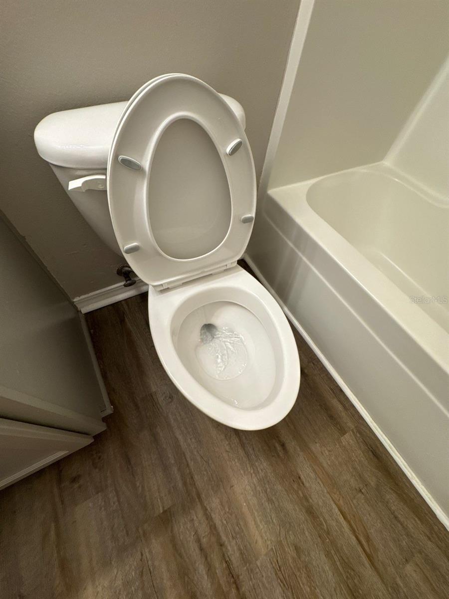 2127 TOM ST #2127, NAVARRE, FL, 32566