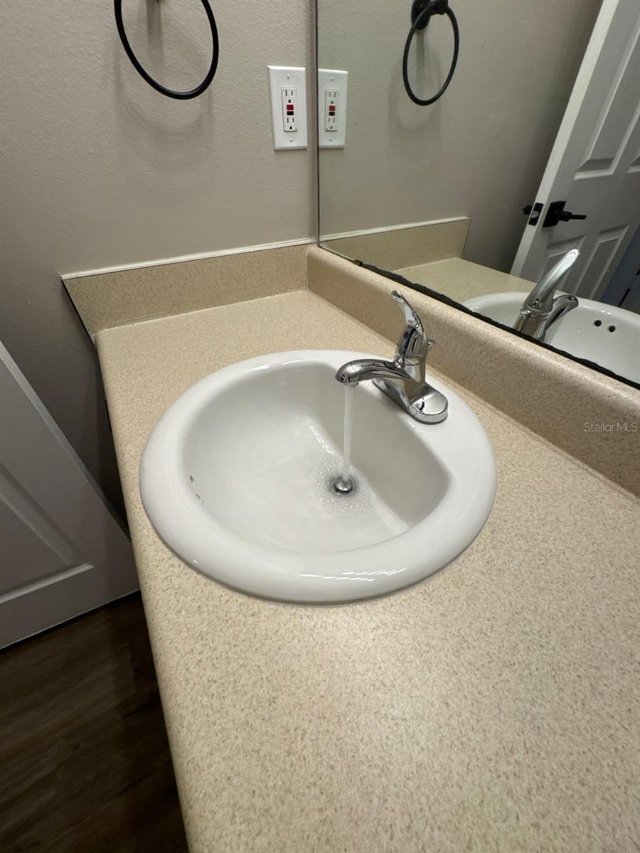 2127 TOM ST #2127, NAVARRE, FL, 32566