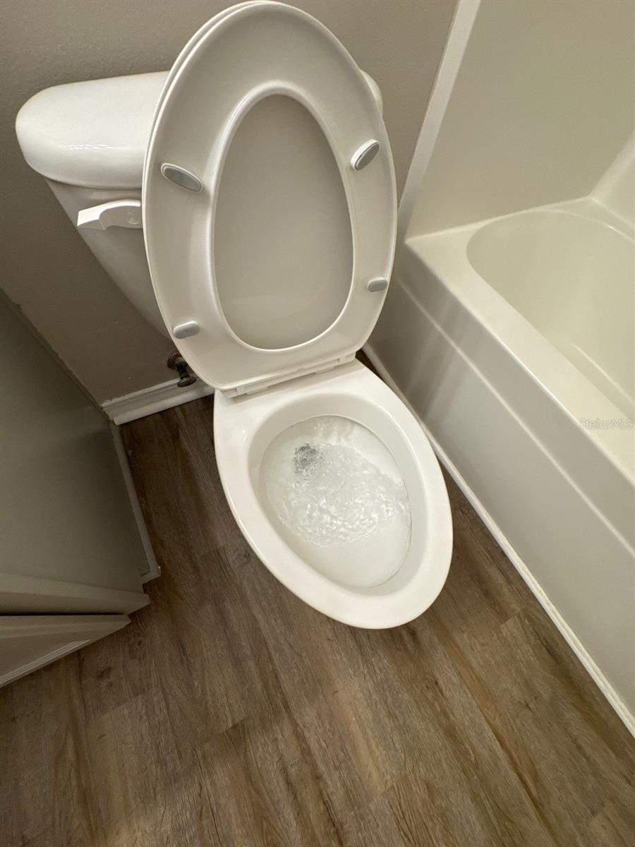 2127 TOM ST #2127, NAVARRE, FL, 32566