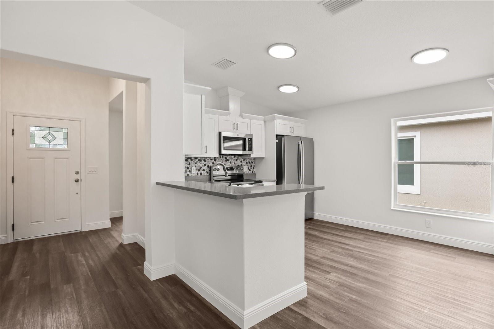 706 BEECHER ST, LEESBURG, FL, 34748