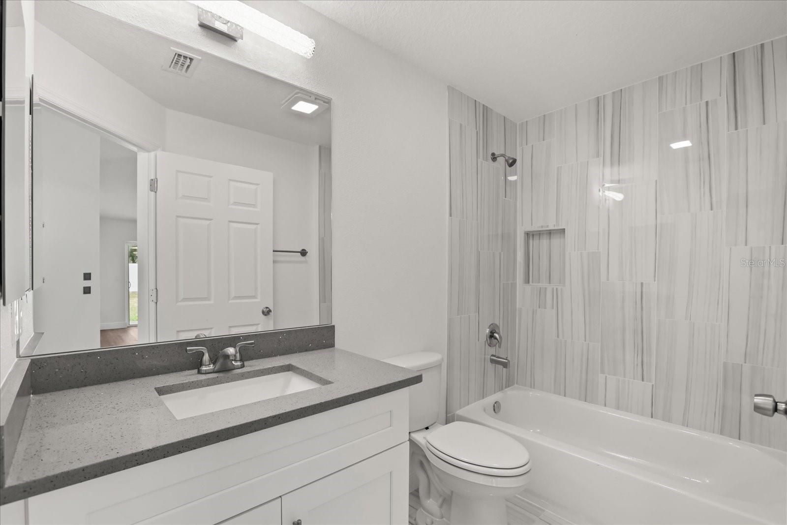 706 BEECHER ST, LEESBURG, FL, 34748