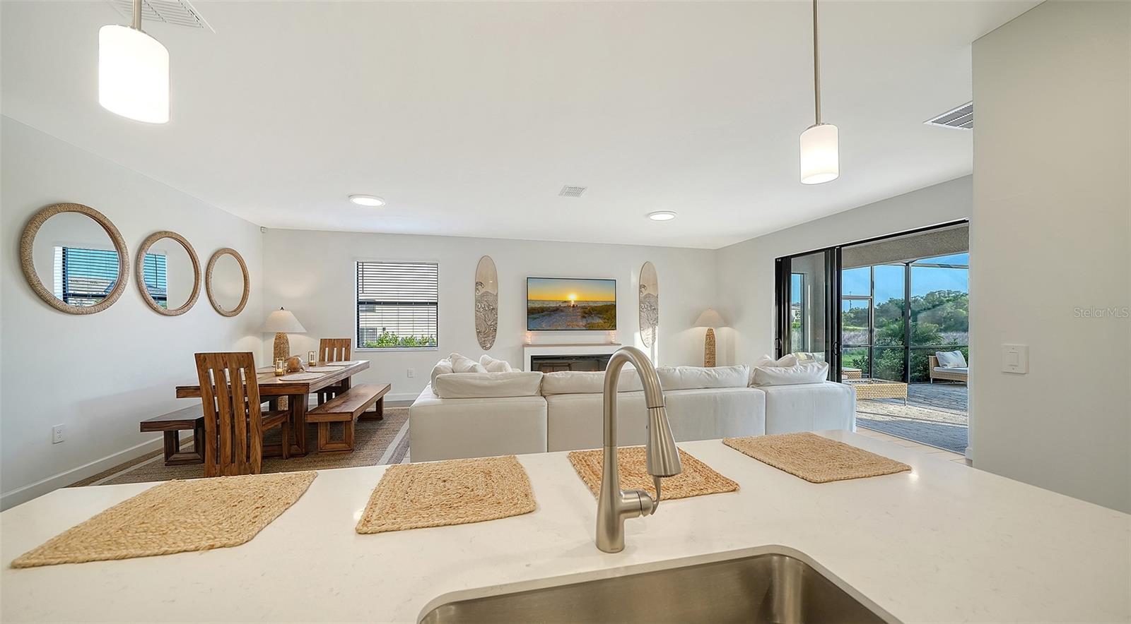 5321 SEAL ISLE CT, BRADENTON, FL, 34211