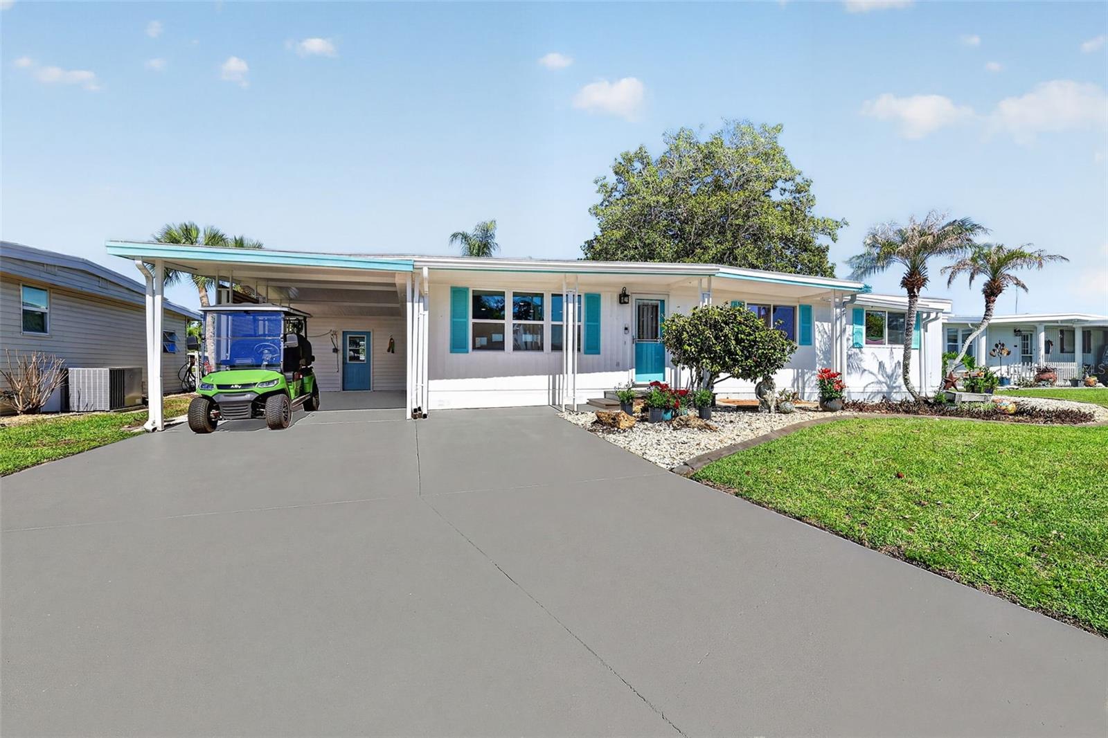 1015 SOUTHLAND DR, TAVARES, FL, 32778