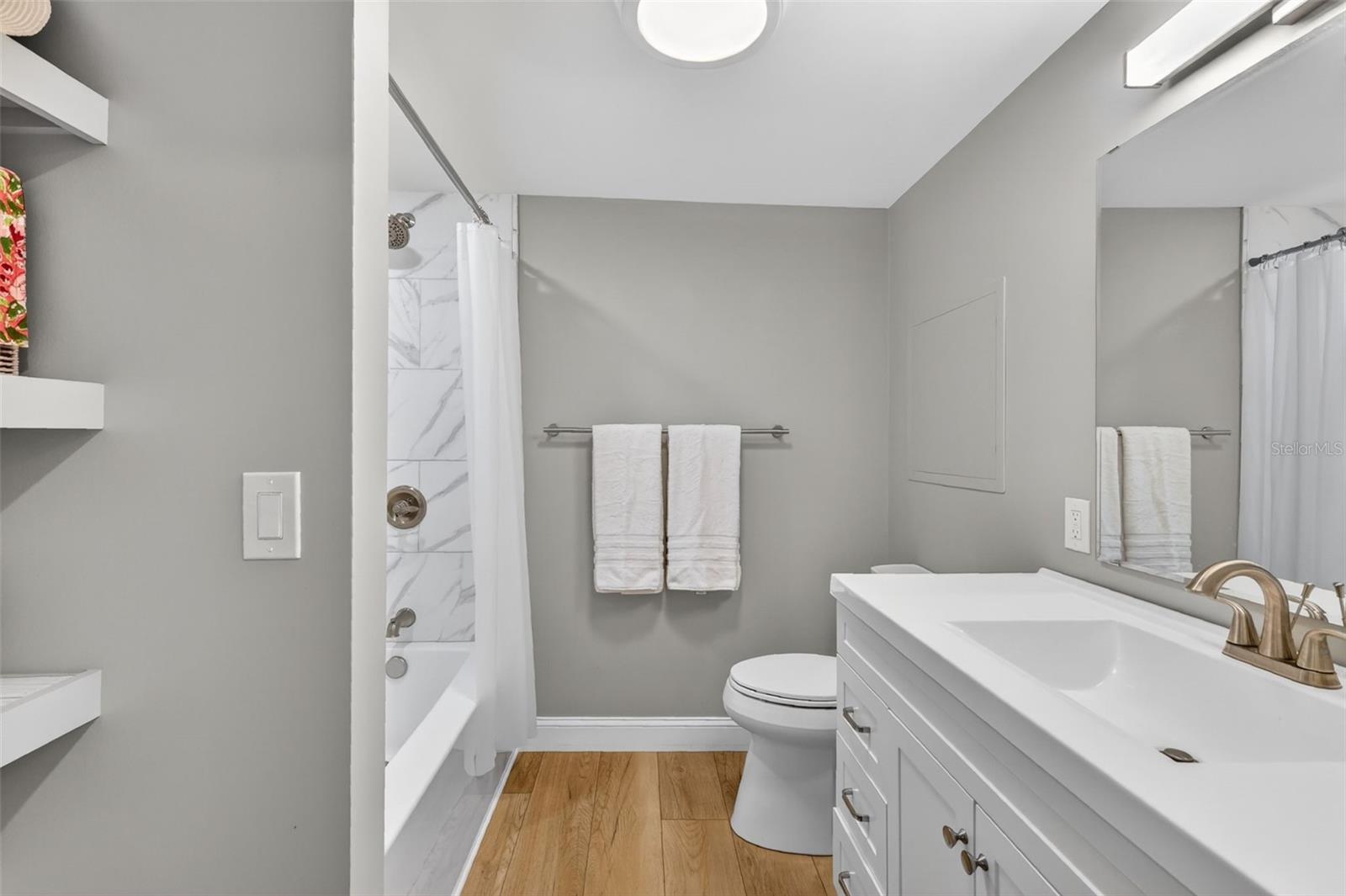 1015 SOUTHLAND DR, TAVARES, FL, 32778