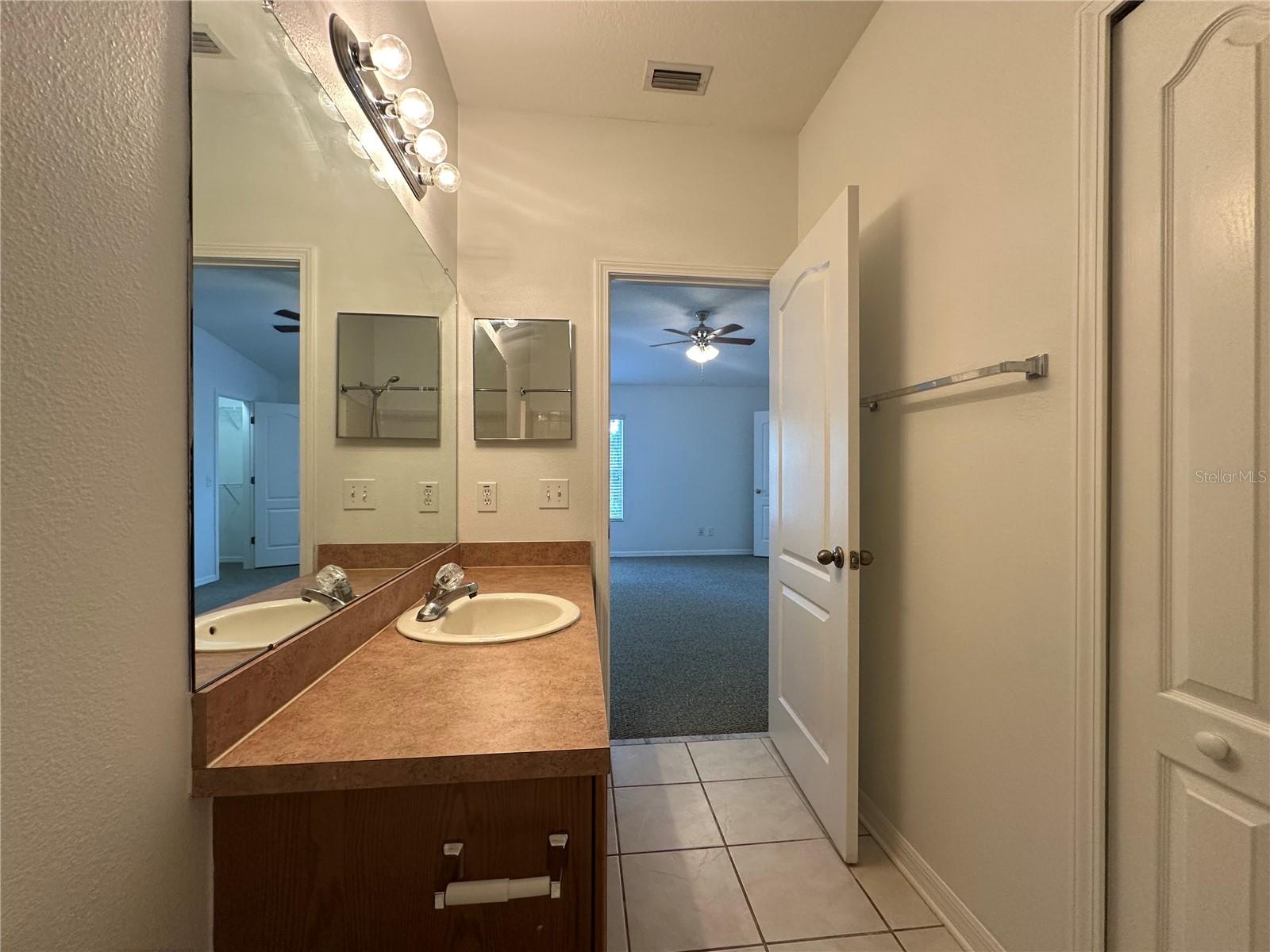 5720 FISHHAWK RIDGE DR, LITHIA, FL, 33547