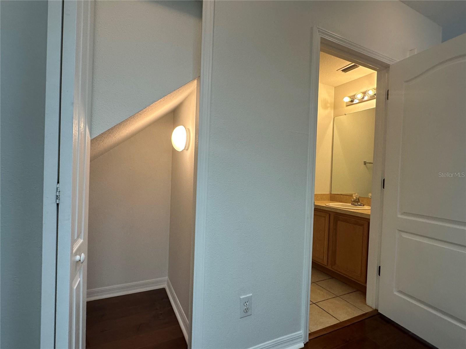 5720 FISHHAWK RIDGE DR, LITHIA, FL, 33547