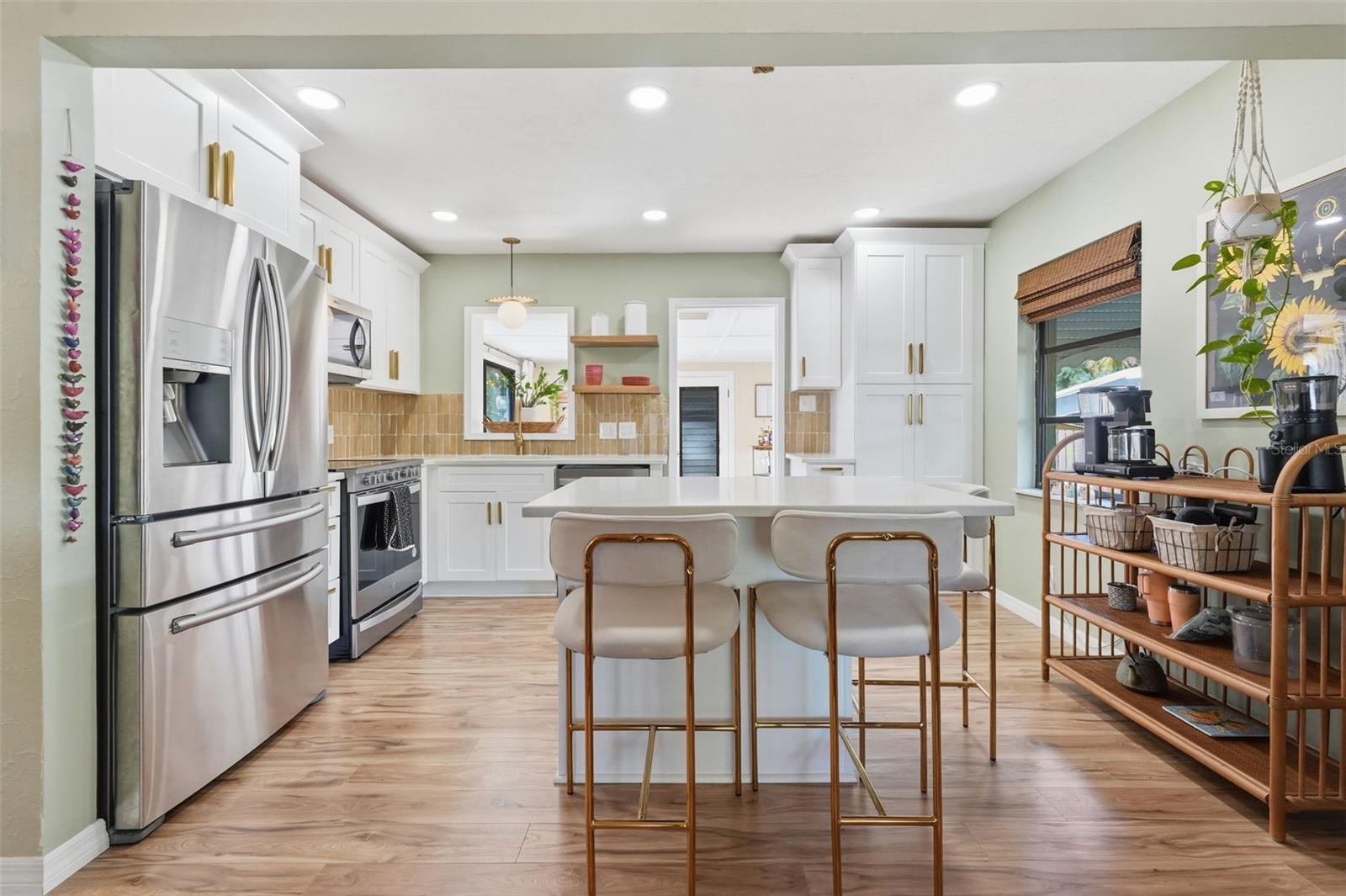 3136 9TH AVE N, ST PETERSBURG, FL, 33713