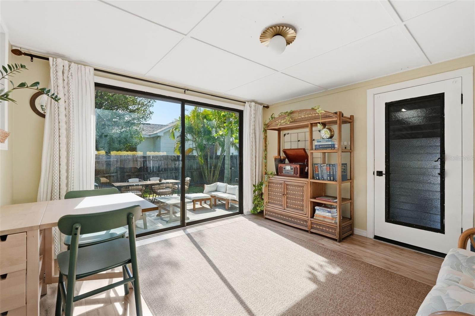 3136 9TH AVE N, ST PETERSBURG, FL, 33713