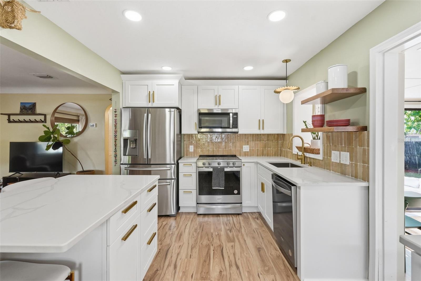 3136 9TH AVE N, ST PETERSBURG, FL, 33713