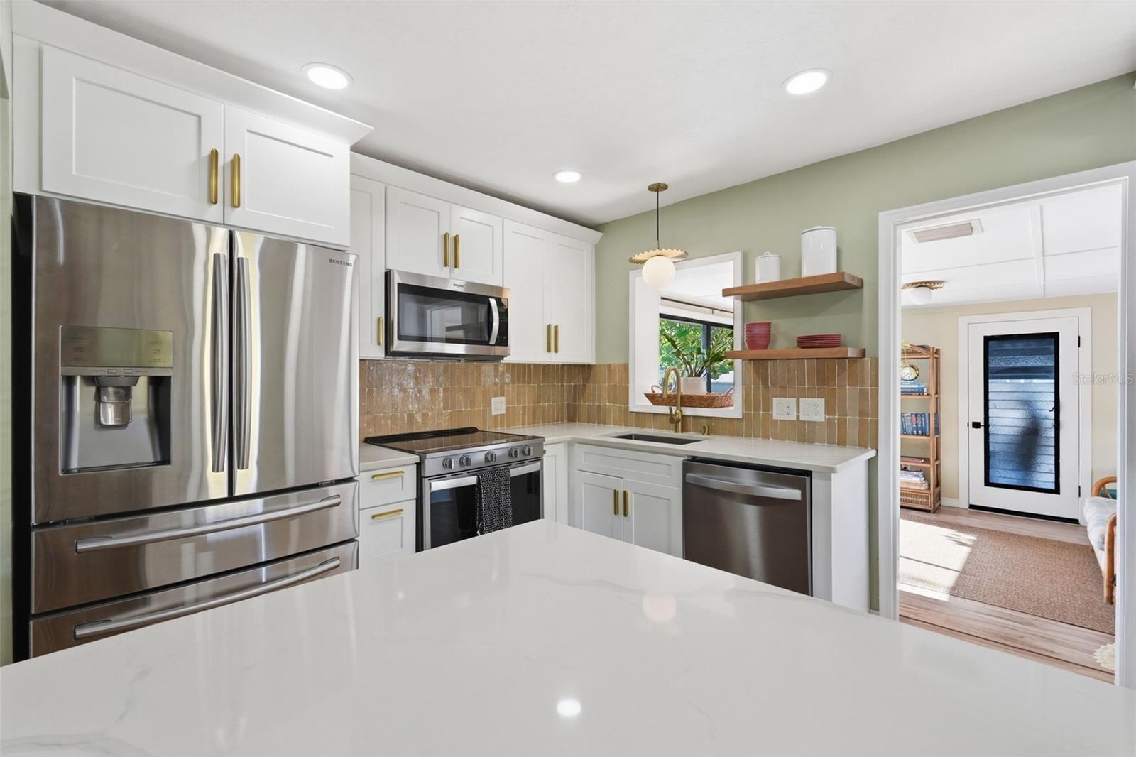 3136 9TH AVE N, ST PETERSBURG, FL, 33713