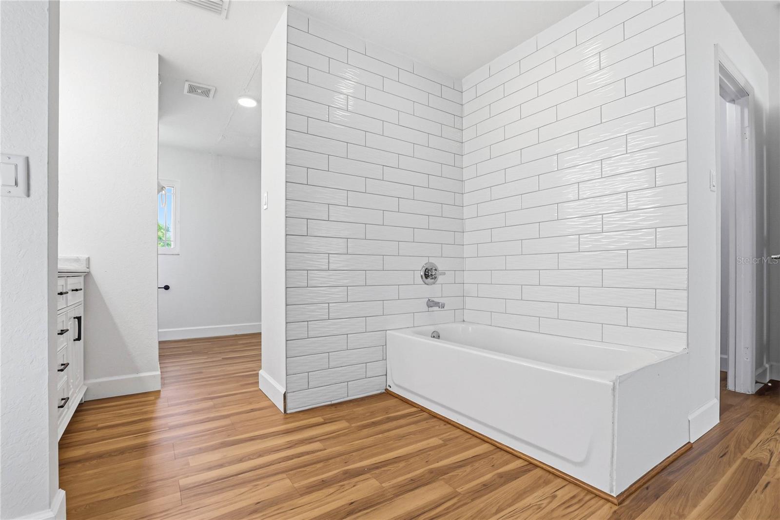 403 WENDEL AVE, LITHIA, FL, 33547