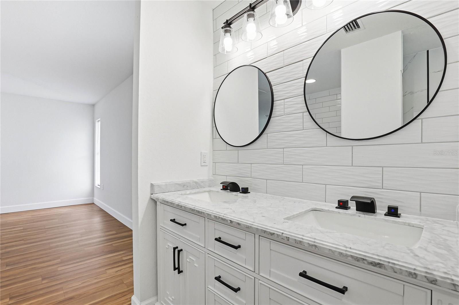 403 WENDEL AVE, LITHIA, FL, 33547