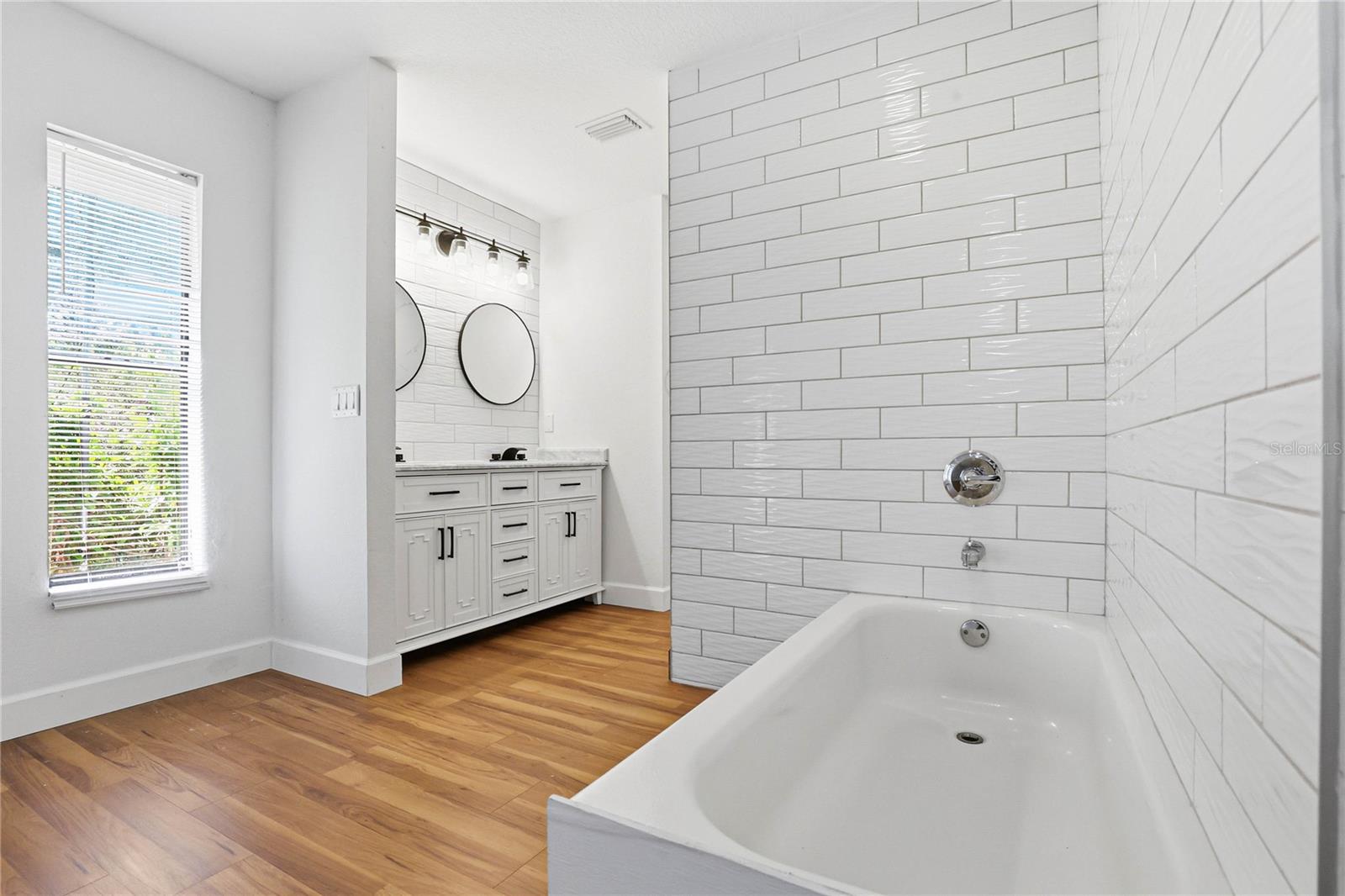 403 WENDEL AVE, LITHIA, FL, 33547