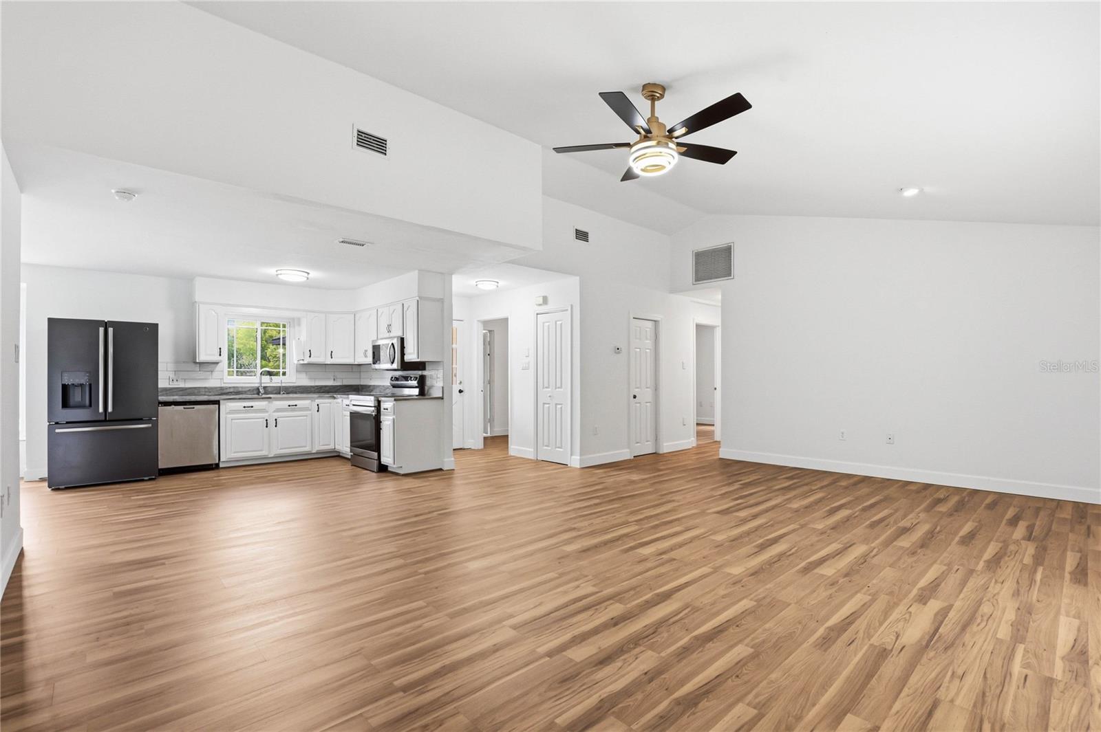 403 WENDEL AVE, LITHIA, FL, 33547