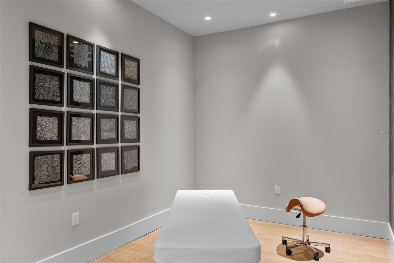 275 1ST AVE S #4101, ST PETERSBURG, FL, 33701