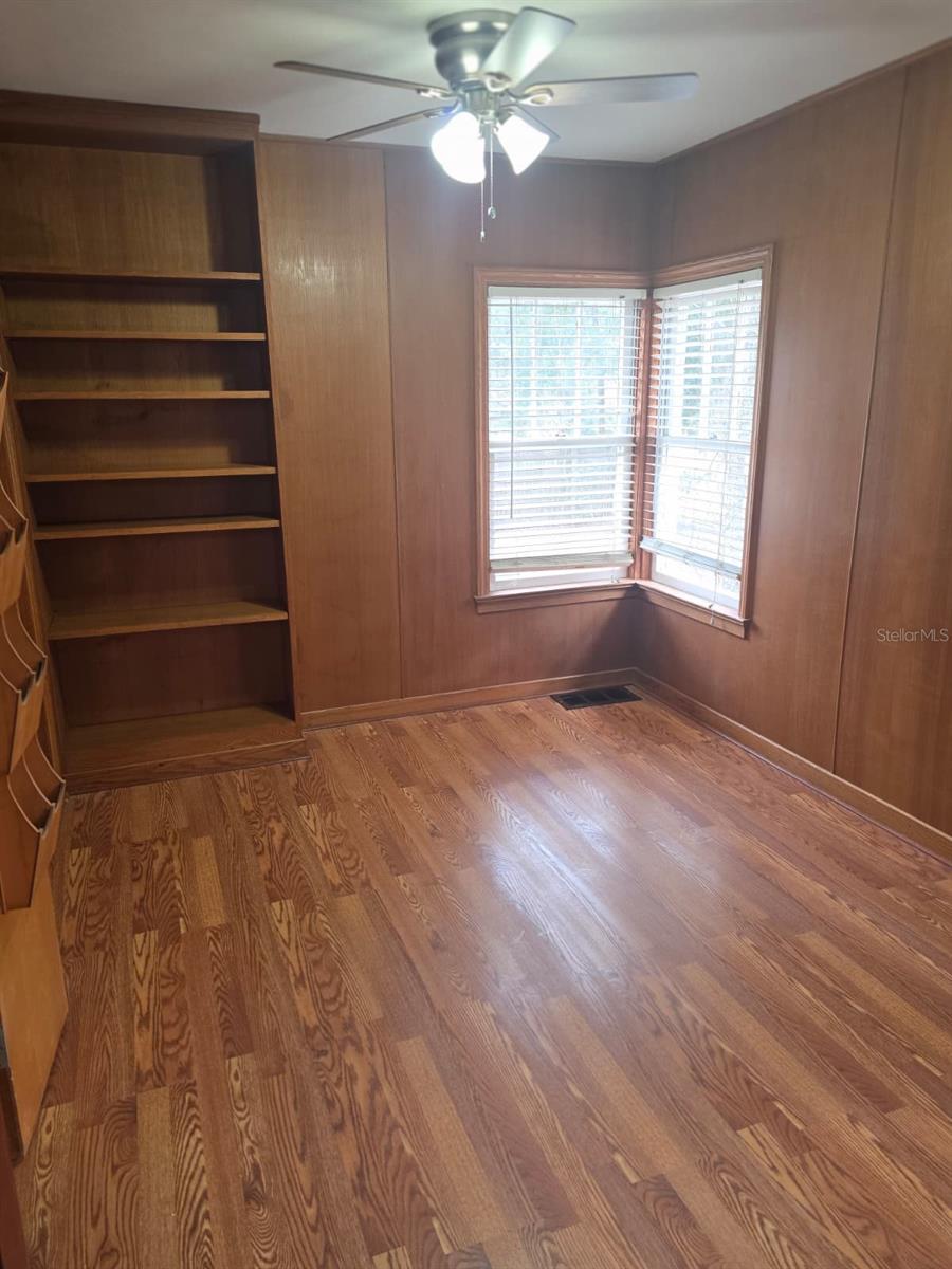 710 NE 11TH AVE, GAINESVILLE, FL, 32601