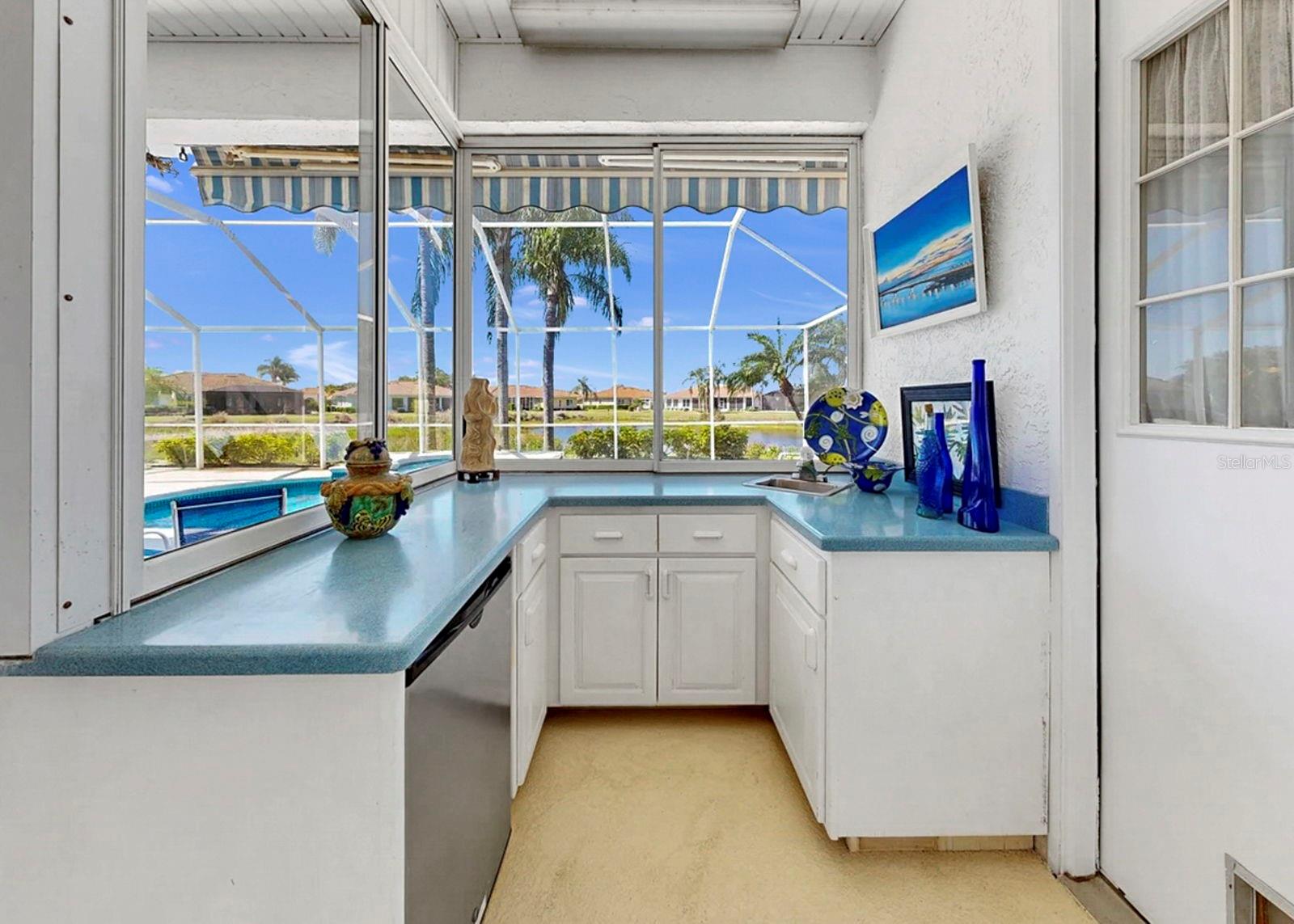 2328 PLATINUM DR, SUN CITY CENTER, FL, 33573