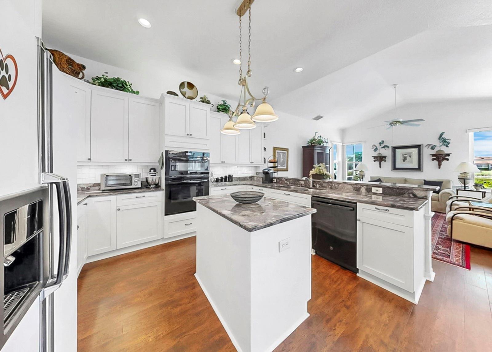 2328 PLATINUM DR, SUN CITY CENTER, FL, 33573