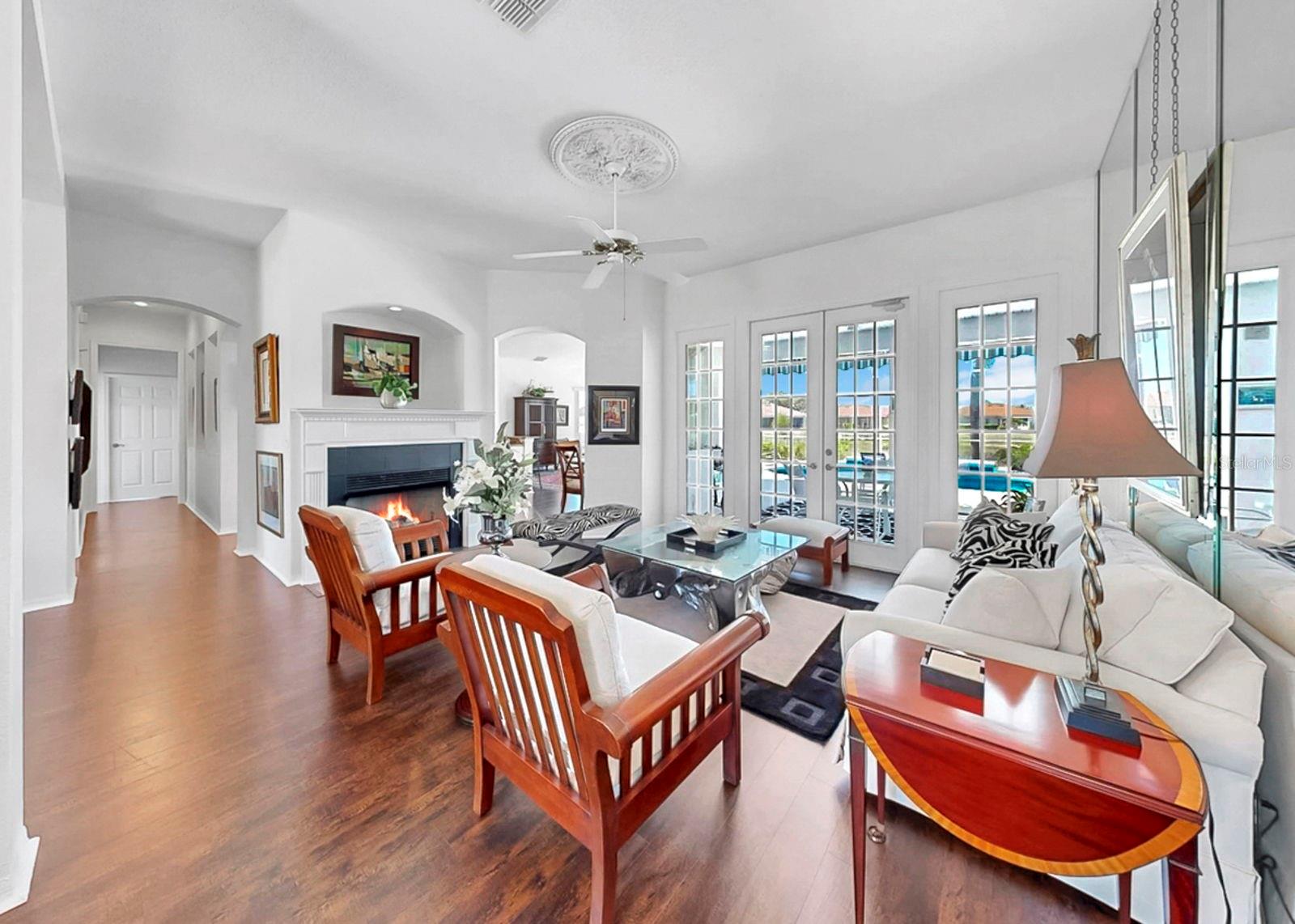 2328 PLATINUM DR, SUN CITY CENTER, FL, 33573