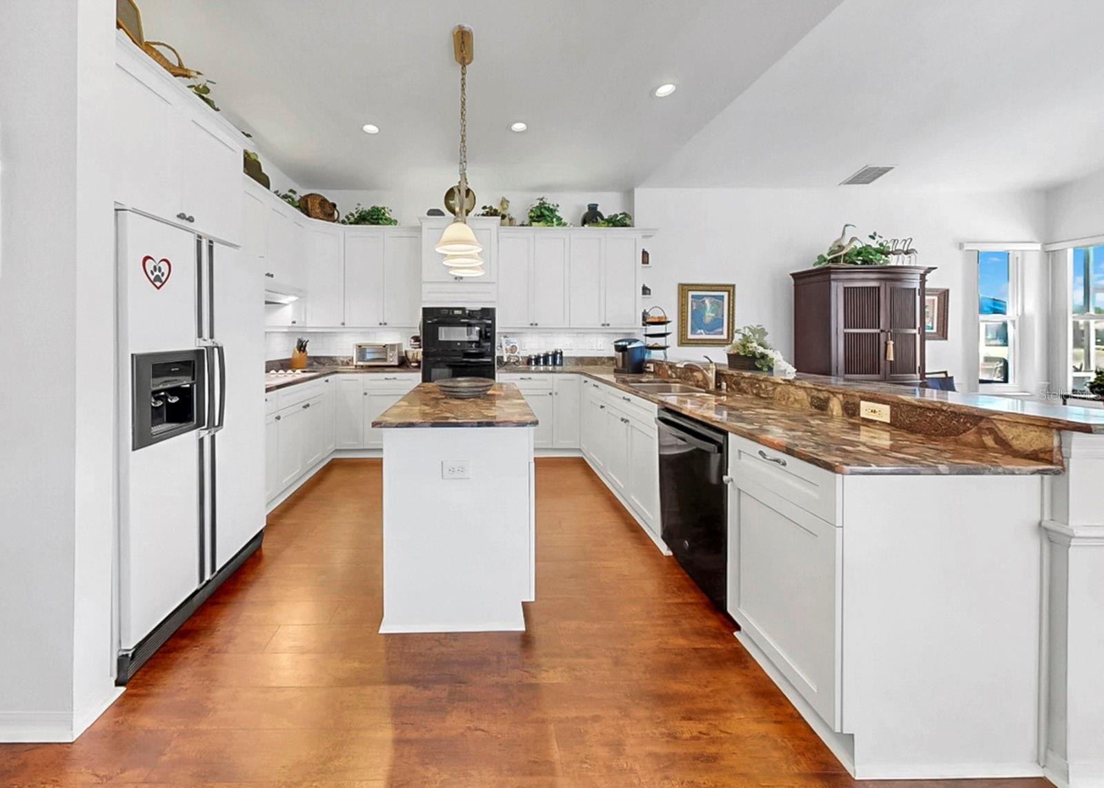 2328 PLATINUM DR, SUN CITY CENTER, FL, 33573