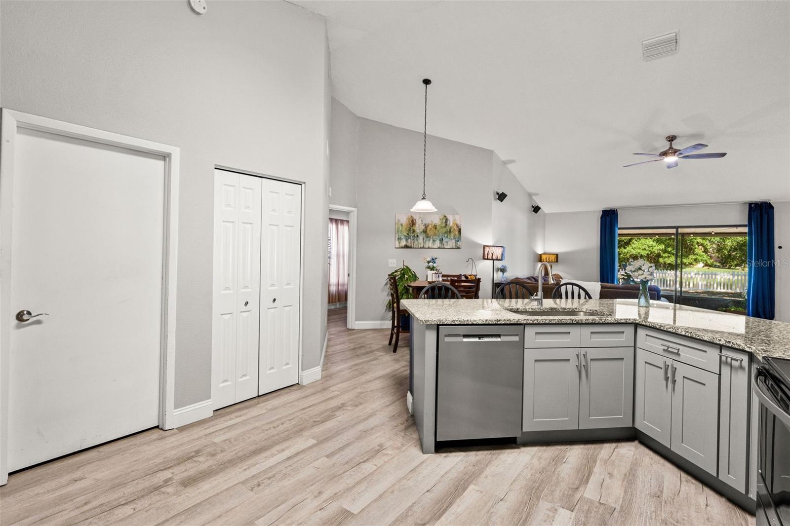 12908 LONGCREST DR, RIVERVIEW, FL, 33579