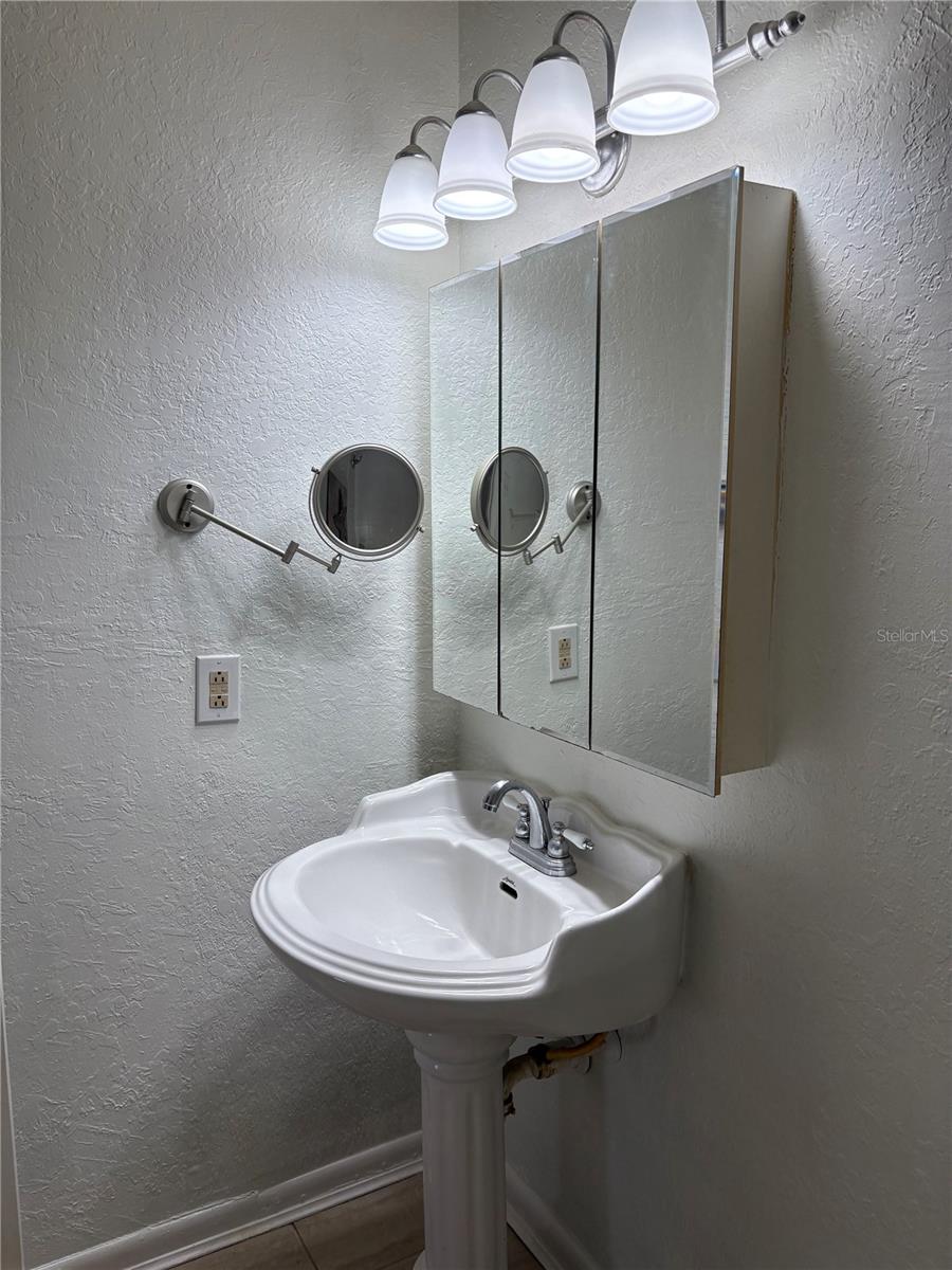 5601 ROSEBRIAR WAY #S106, ORLANDO, FL, 32822