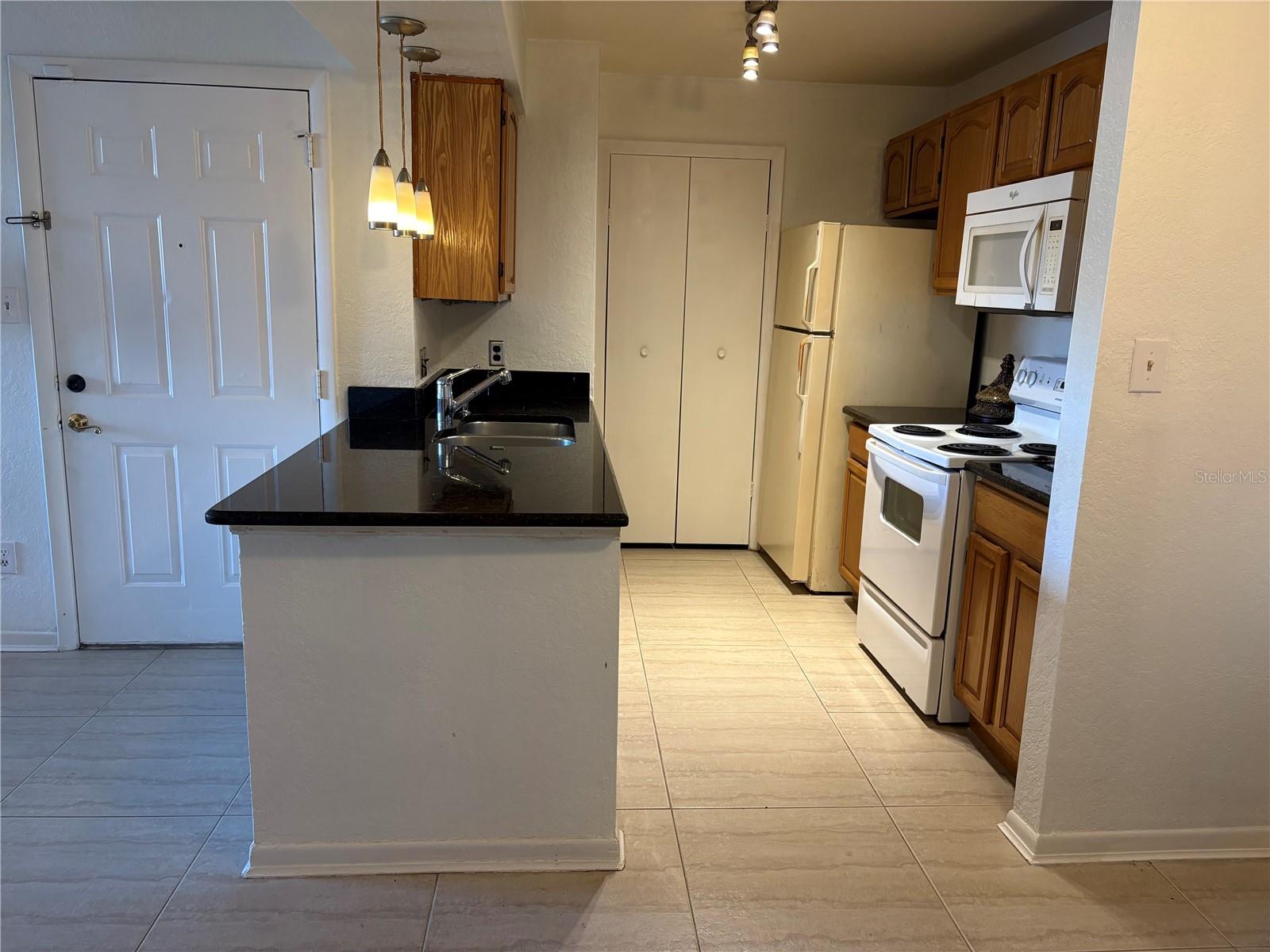 5601 ROSEBRIAR WAY #S106, ORLANDO, FL, 32822