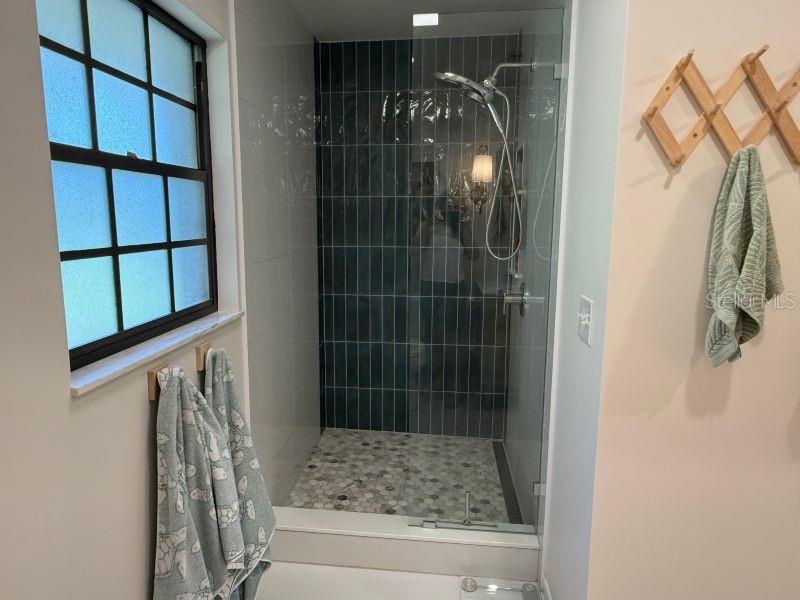 1909 DEANCROFT RD, SARASOTA, FL, 34235