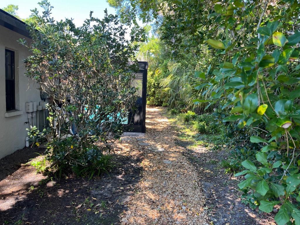 1909 DEANCROFT RD, SARASOTA, FL, 34235