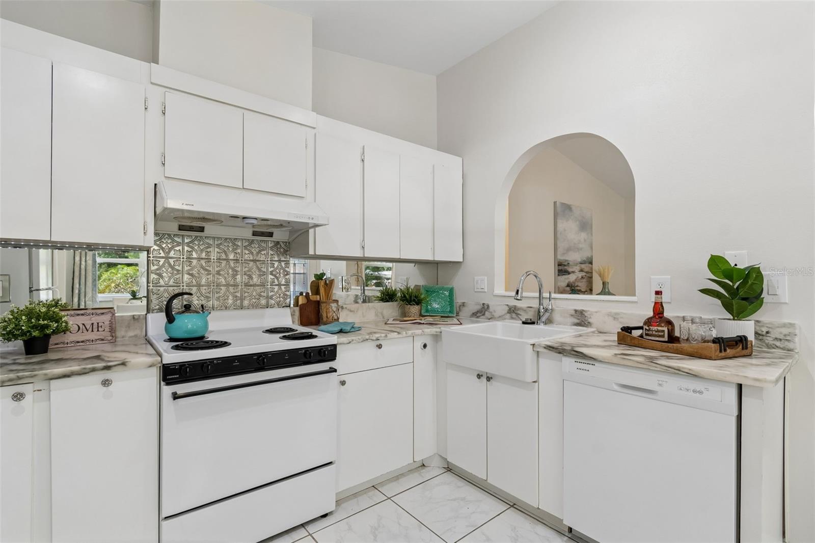 321 11TH AVE S, SAFETY HARBOR, FL, 34695