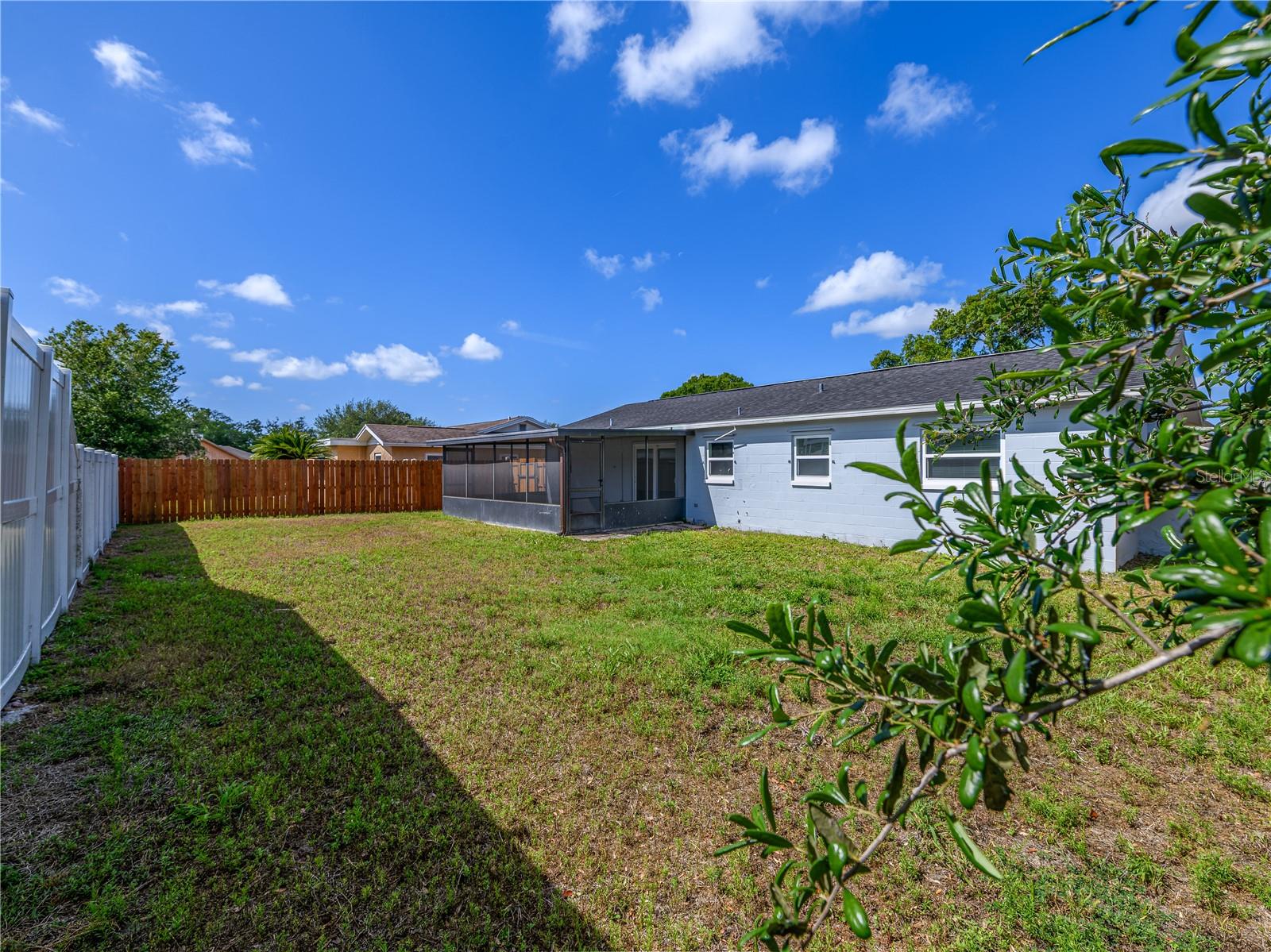 11422 WHEELING DR, TAMPA, FL, 33625