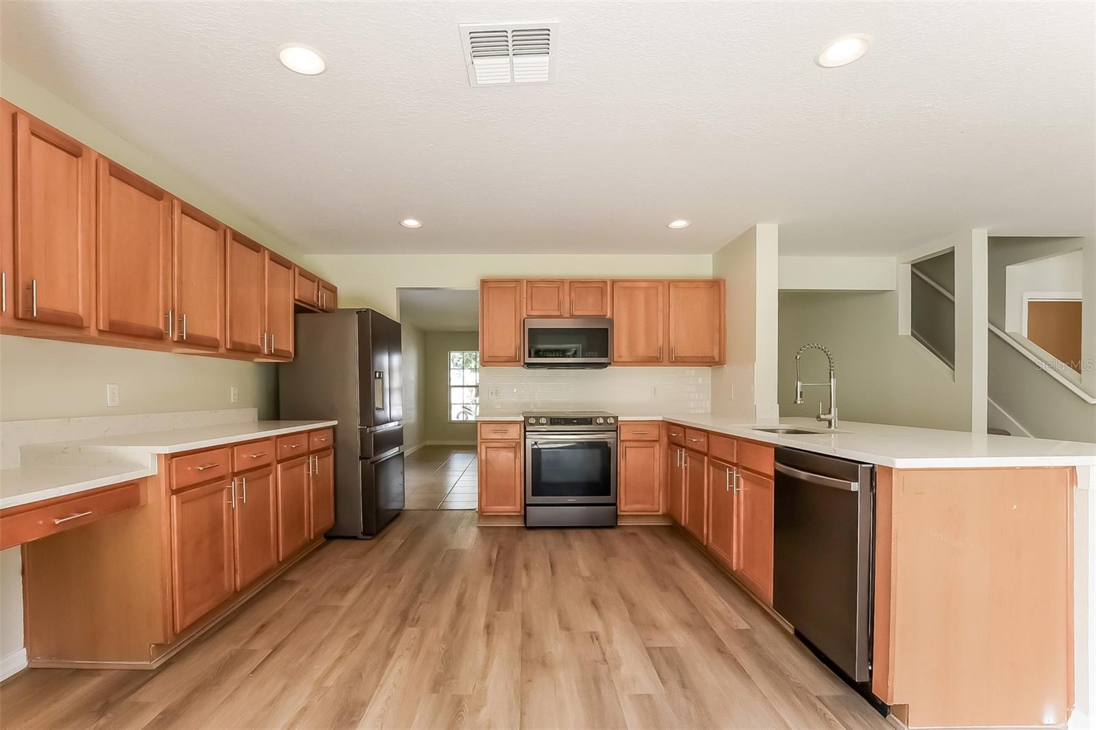 2560 BULLION LOOP, SANFORD, FL, 32771