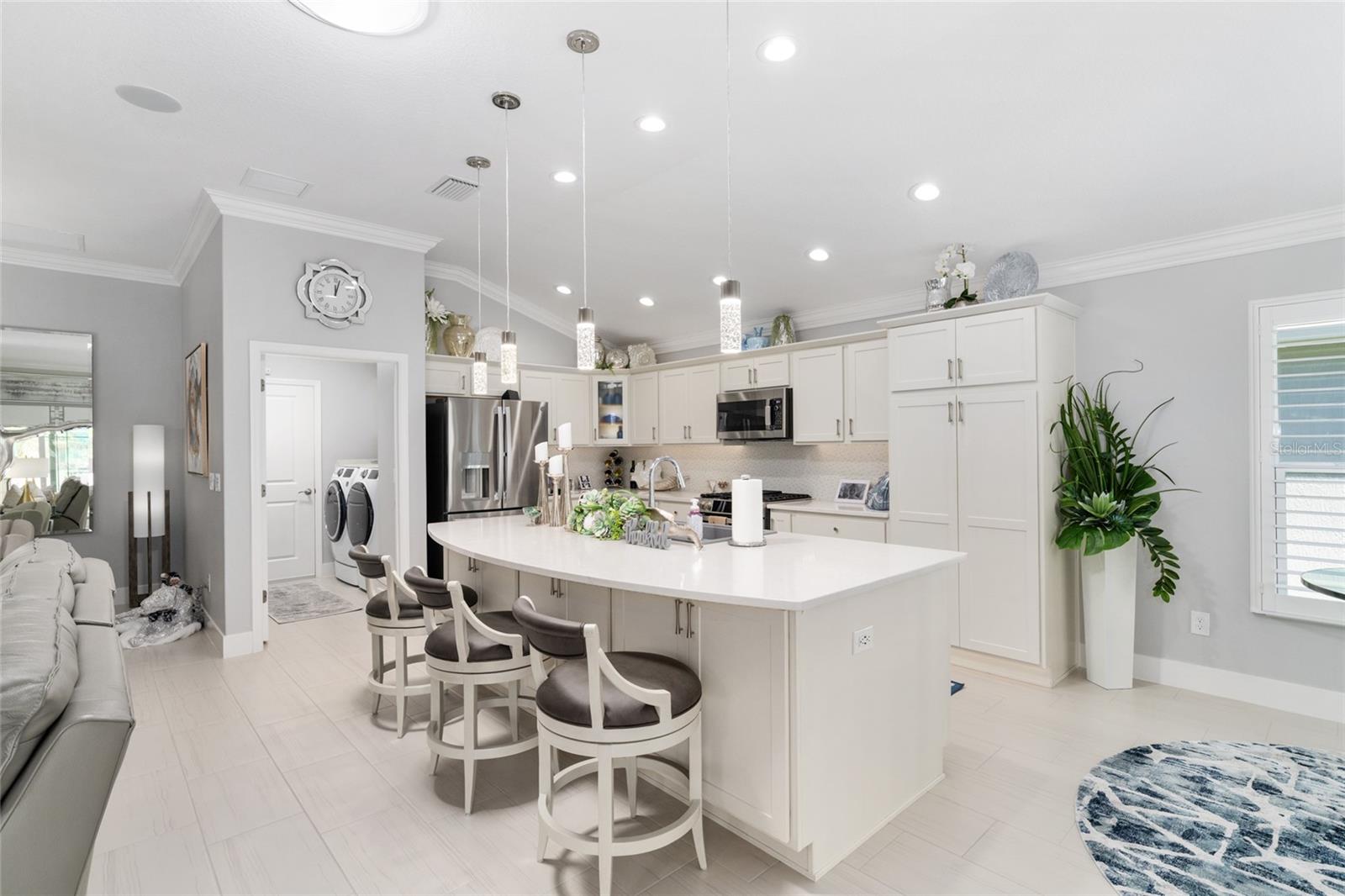 5681 HENRY LOOP, THE VILLAGES, FL, 32163