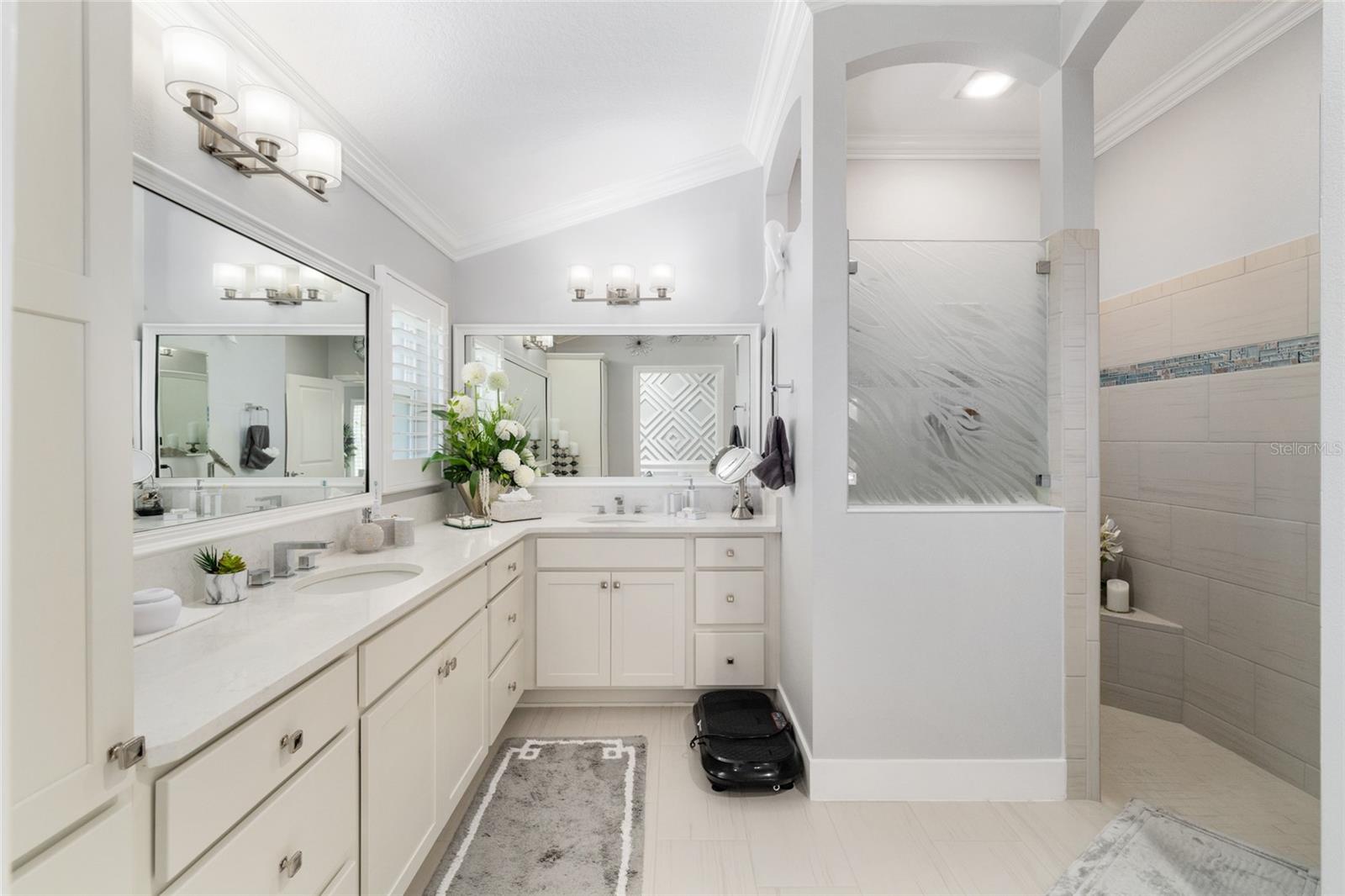 5681 HENRY LOOP, THE VILLAGES, FL, 32163