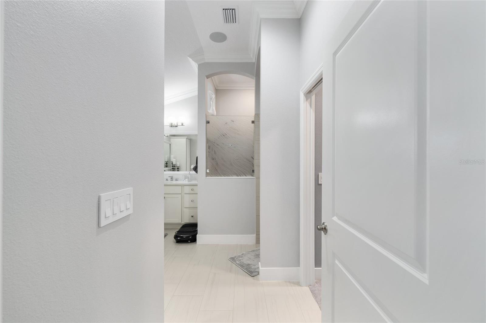 5681 HENRY LOOP, THE VILLAGES, FL, 32163