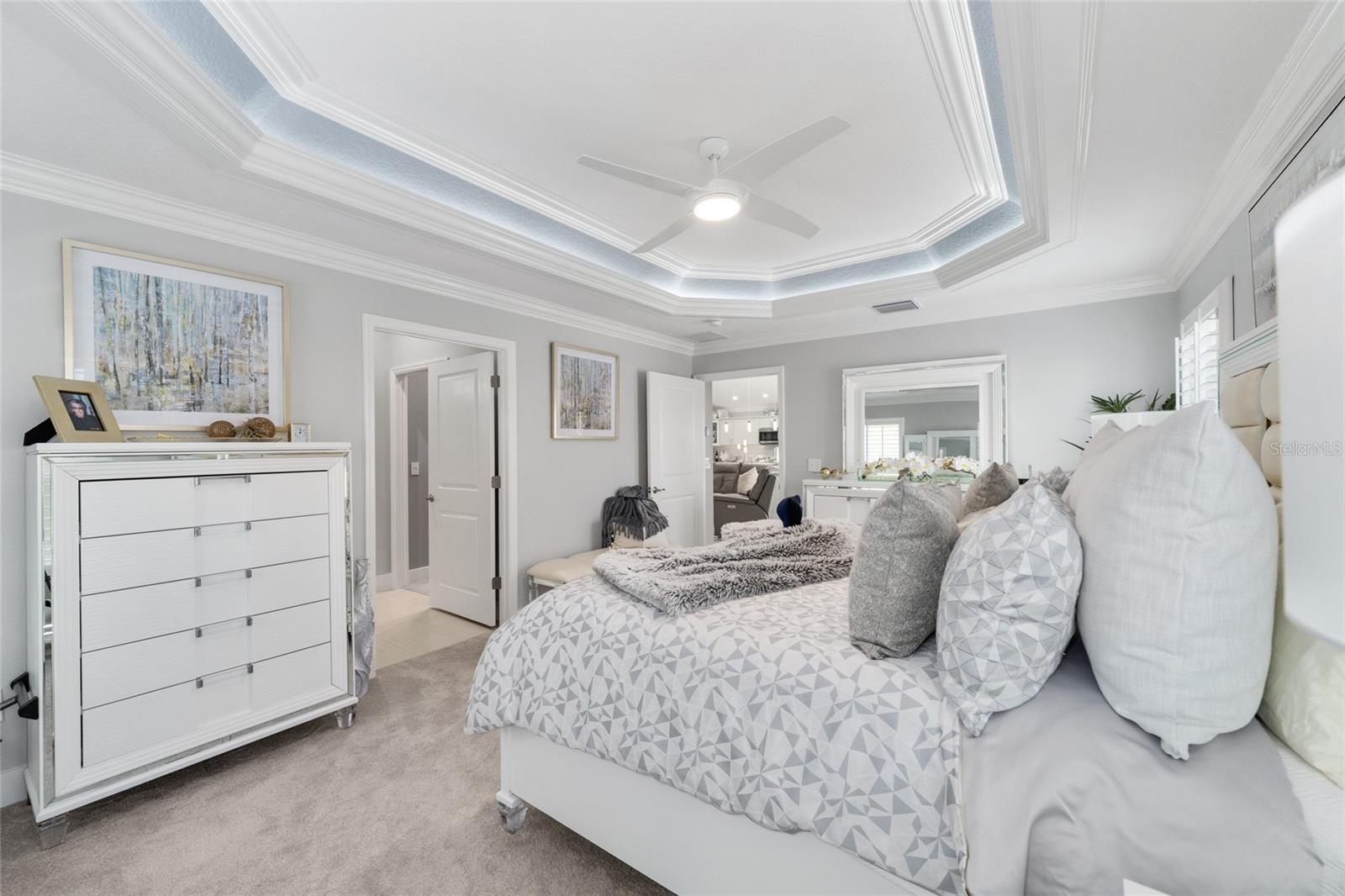 5681 HENRY LOOP, THE VILLAGES, FL, 32163