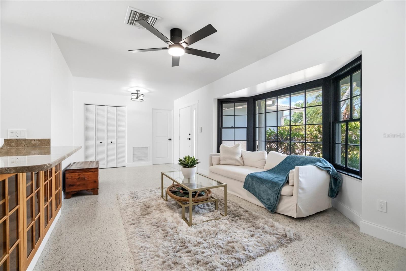 11900 7TH ST E, TREASURE ISLAND, FL, 33706