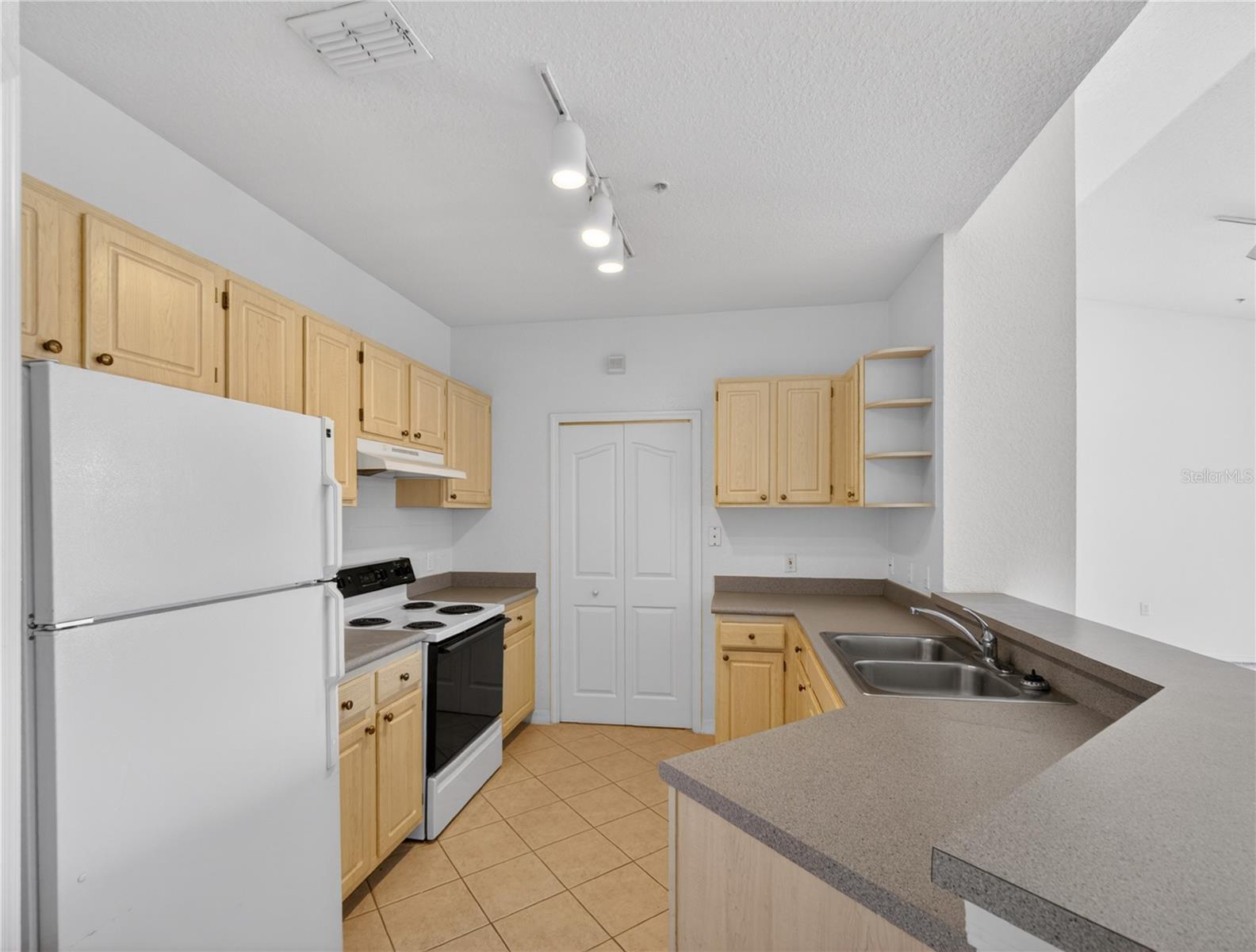 1100 LAKE SHADOW CIR #2307, MAITLAND, FL, 32751